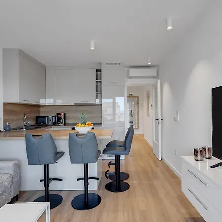 Elite * ماكارسكا