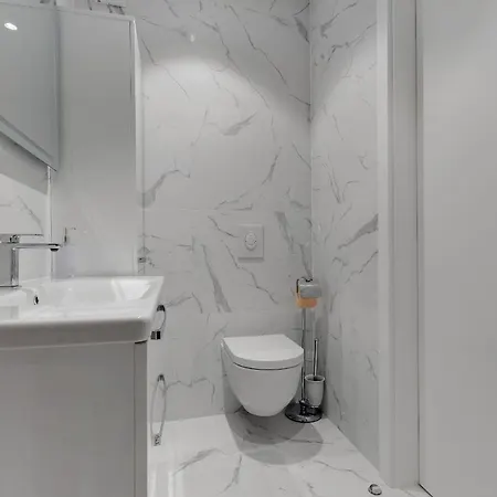 Elite * ماكارسكا