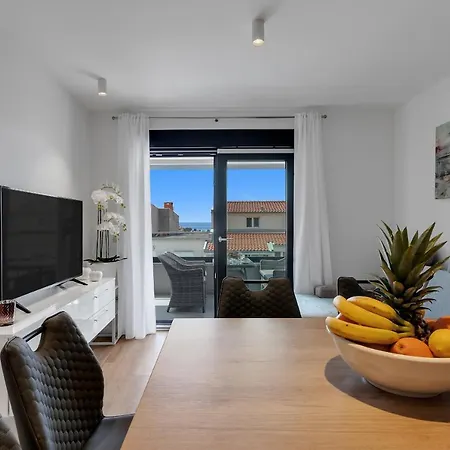 Elite ماكارسكا