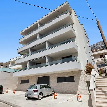 Elite Apartment *